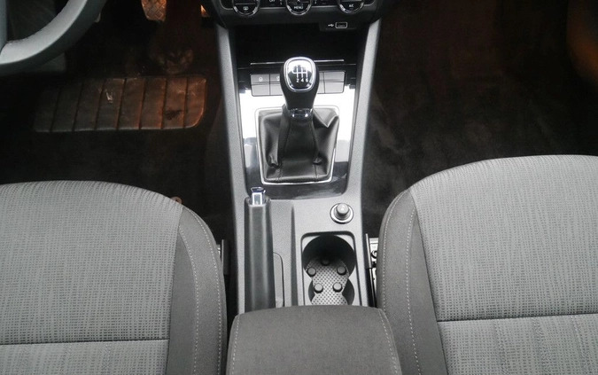 Skoda Octavia cena 71899 przebieg: 65248, rok produkcji 2019 z Warszawa małe 211
